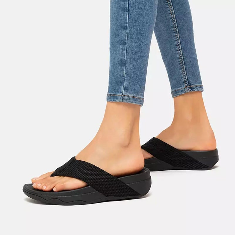 FitFlop فت فلوب صندل نسائي سورفا تو-بوست مع أحزمة شبكية واسعة تحتضن القدم، نعل وسط ميكروووبلبورد مبطن، شبشب متعدد الاستخدامات بدون أربطة مع إسفين مريح، أسود، 7 - Image 5